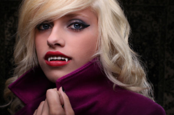 The fashion vampires with gold teeth 61 The fashion vampires with gold teeth 33